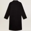 Abrigo negro de corte recto para mujer