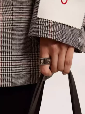 Anillo de banda en color plata antigua