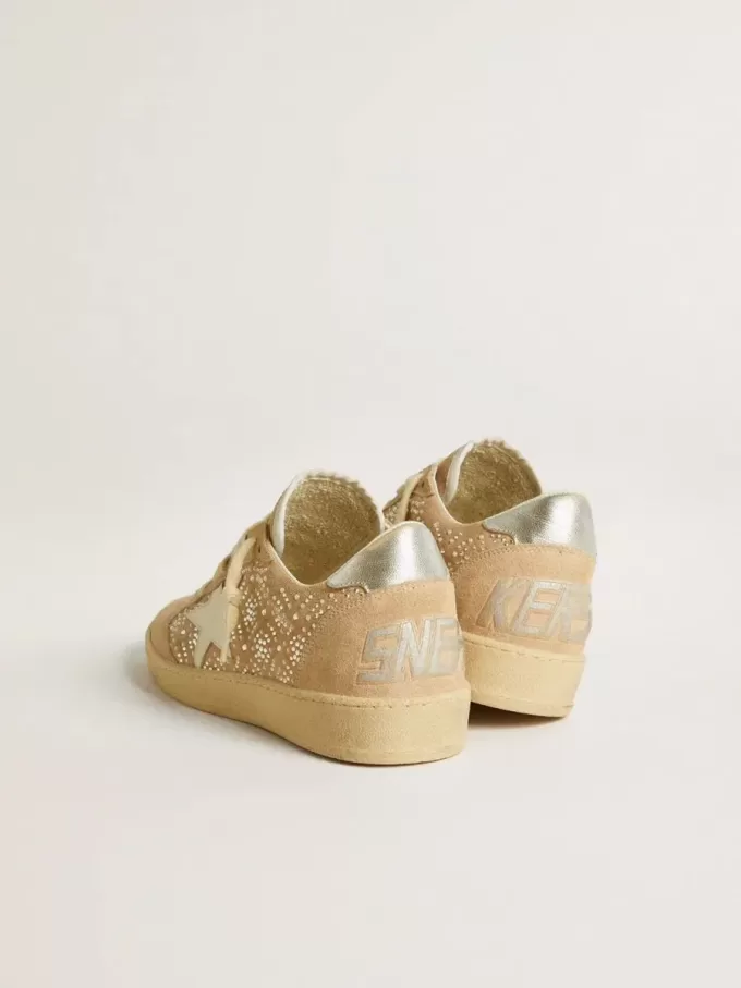 Ball Star en ante y cristales Swarovski con estrella de piel y lengüeta metálica en el talón