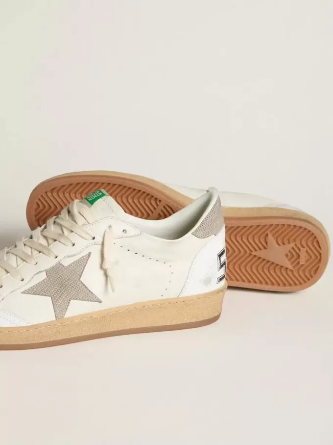 Ball Star en piel napa con estrella y lengüeta en el talón de nubuck gris