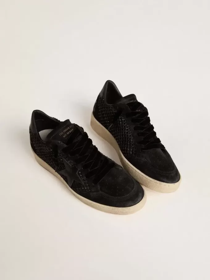 Ball Star para mujer en malla con cristales Swarovski y estrella y lengüeta del talón en piel laminada negra.