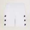 Bermudas vintage blancas para hombre con estrellas negras en contraste