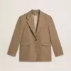 Blazer de una sola botonadura para mujer en color arena con diseño en espiga Blazer de una sola botonadura para mujer en color arena con diseño en espiga