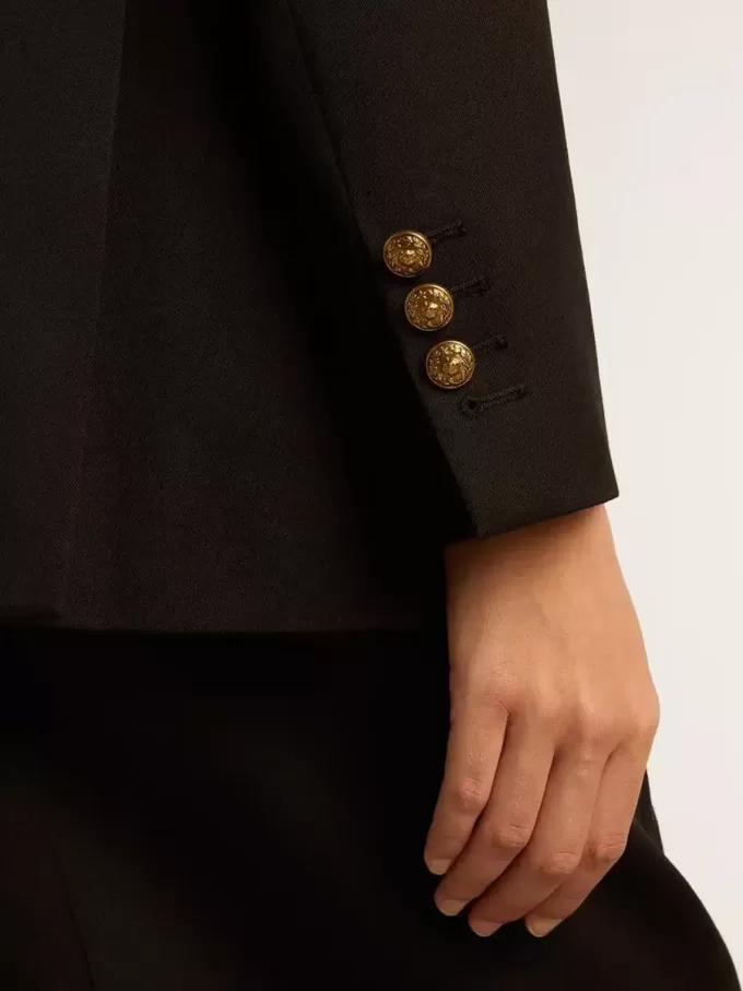 Blazer negro de doble botonadura para mujer