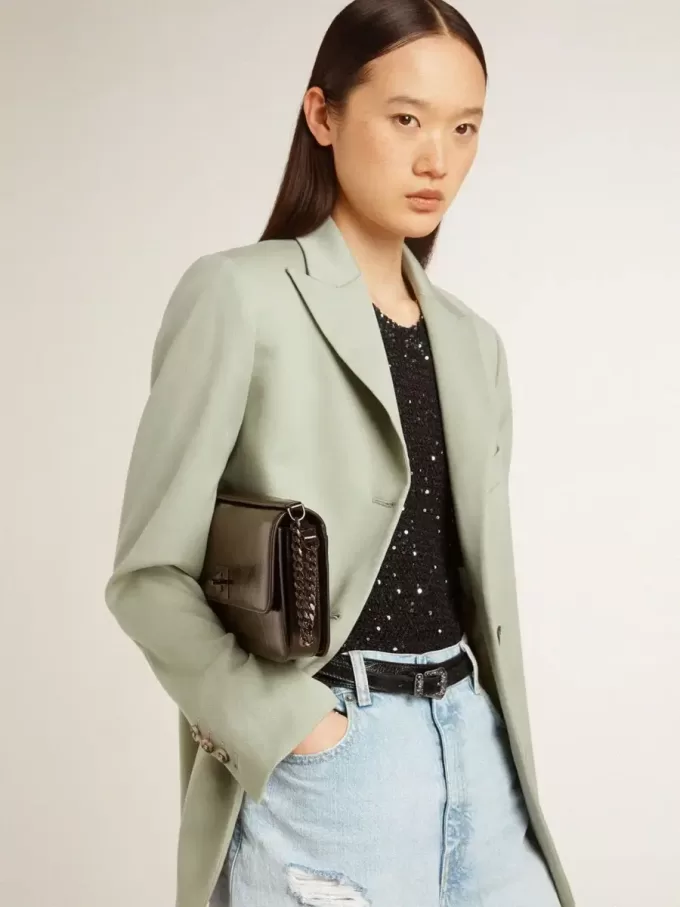 Bolso Gioia en piel negra brillante con detalles metálicos