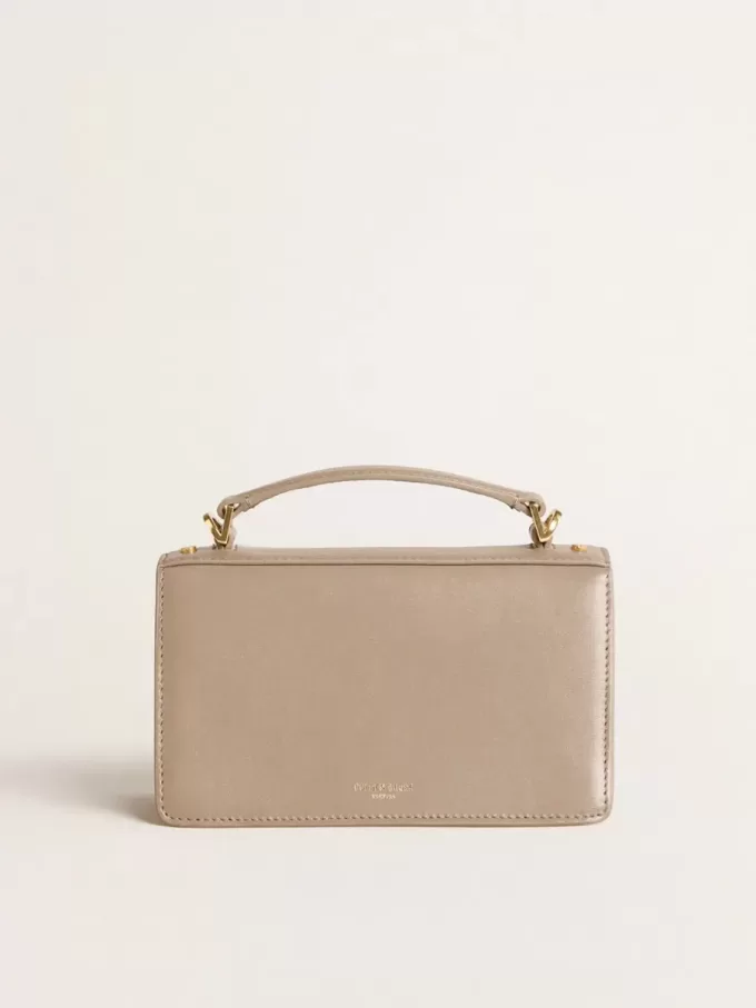 Bolso Venezia pequeño en piel beige con detalles dorados Bolso Venezia pequeño en piel beige con detalles dorados