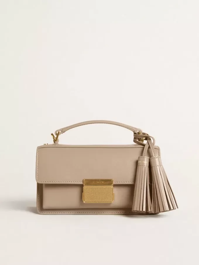 Bolso Venezia pequeño en piel beige con detalles dorados Bolso Venezia pequeño en piel beige con detalles dorados