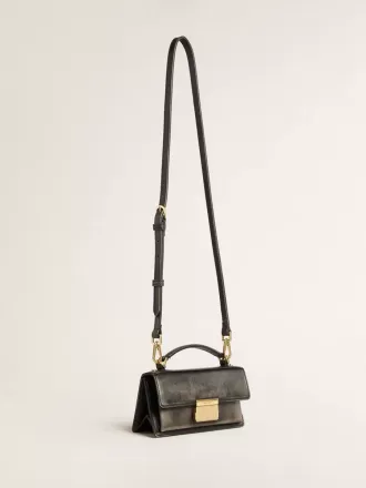 Bolso Venezia pequeño en piel negra desgastada con detalles dorados.