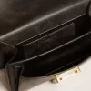 Bolso Venezia pequeño en piel negra desgastada con detalles dorados. Bolso Venezia pequeño en piel negra desgastada con detalles dorados.