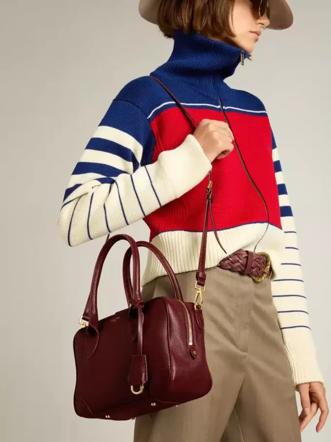 Bolso Vita en piel burdeos con detalles dorados