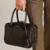 Bolso Vita en piel lisa negra con detalles dorados
