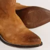 Botas bajas de mujer en ante color tabaco con estrella incrustada