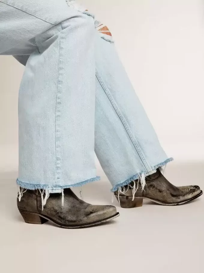 Botas bajas Wish Star para hombre en piel negra con estrella plateada Botas bajas Wish Star para hombre en piel negra con estrella plateada