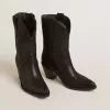 Botas bajas Wish Star para mujer en piel negra con bordado de estrellas. Botas bajas Wish Star para mujer en piel negra con bordado de estrellas.