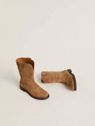 Botas Wish Junior en ante camel con bordado de estrellas