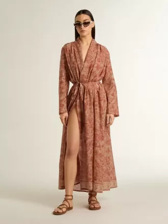 Caftán de mujer en voile de algodón con estampado marino rojo ladrillo por toda la prenda