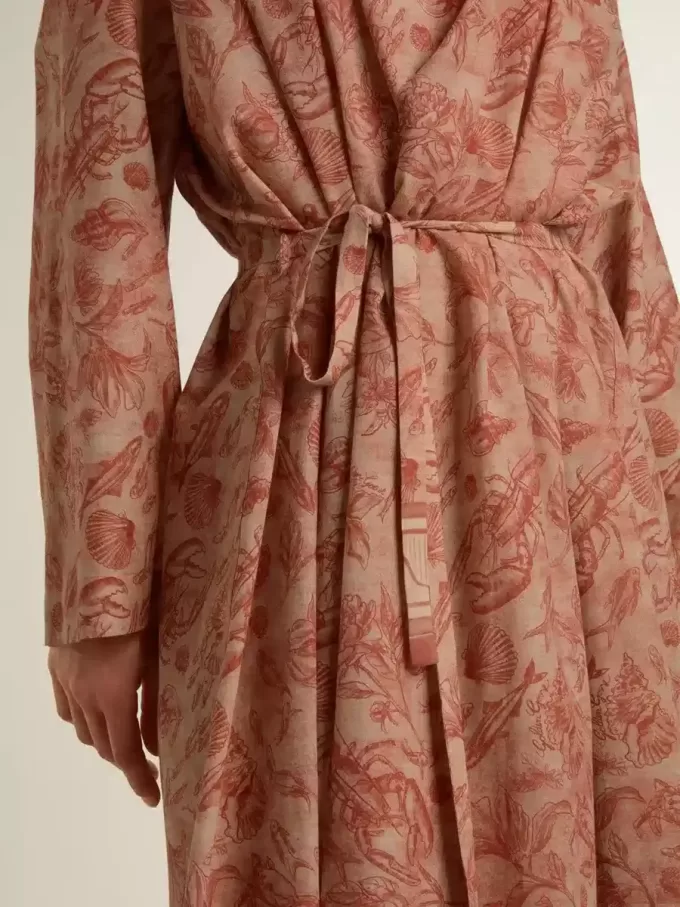 Caftán de mujer en voile de algodón con estampado marino rojo ladrillo por toda la prenda Caftán de mujer en voile de algodón con estampado marino rojo ladrillo por toda la prenda