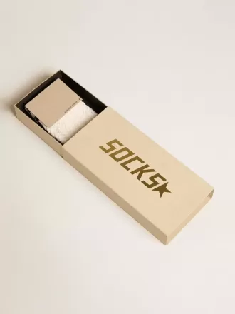 Calcetines largos acanalados en blanco vintage con raya negra