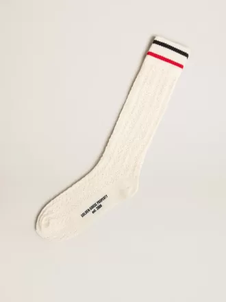 Calcetines largos acanalados en blanco vintage con rayas bicolor