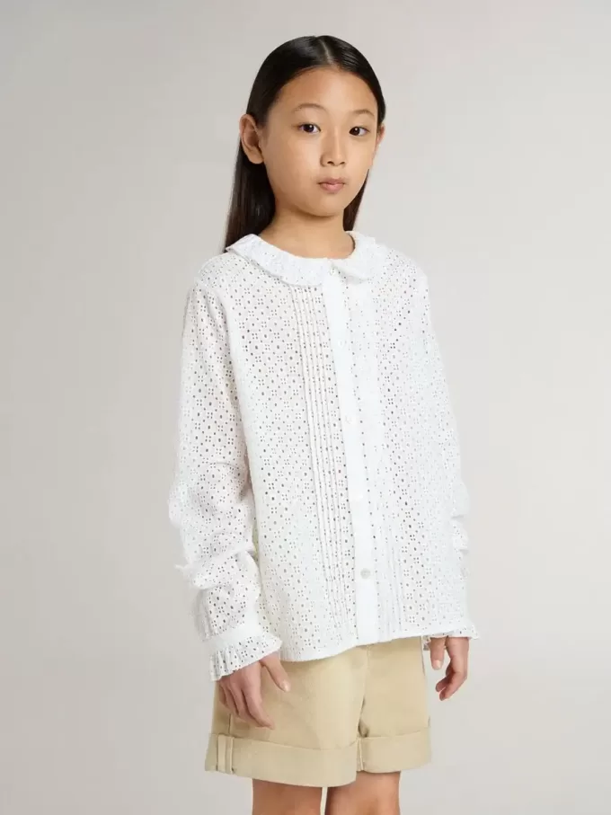 Camisa blanca de algodón con bordado inglés para niña Camisa blanca de algodón con bordado inglés para niña