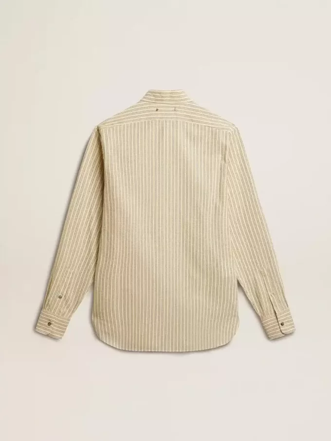 Camisa de algodón crudo para hombre con rayas negras estrechas