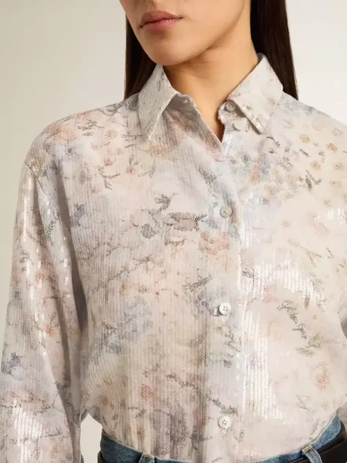 Camisa de mujer con estampado floral multicolor de lentejuelas Camisa de mujer con estampado floral multicolor de lentejuelas