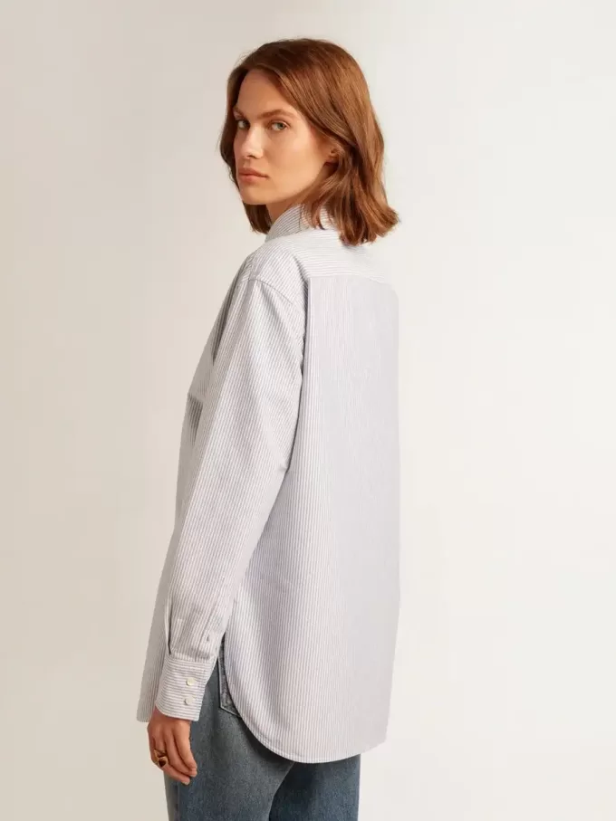 Camisa de mujer con rayas estrechas