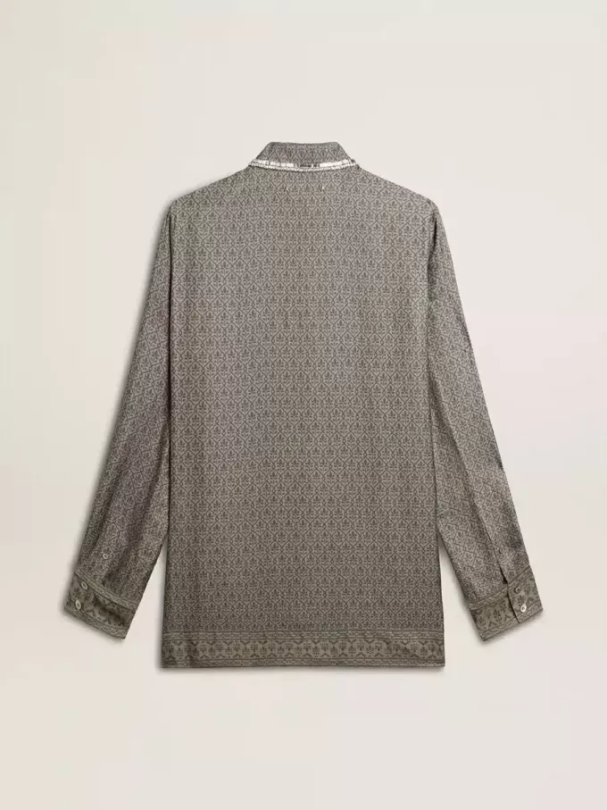 Camisa de mujer verde de mezcla de viscosa y seda con estampado floral