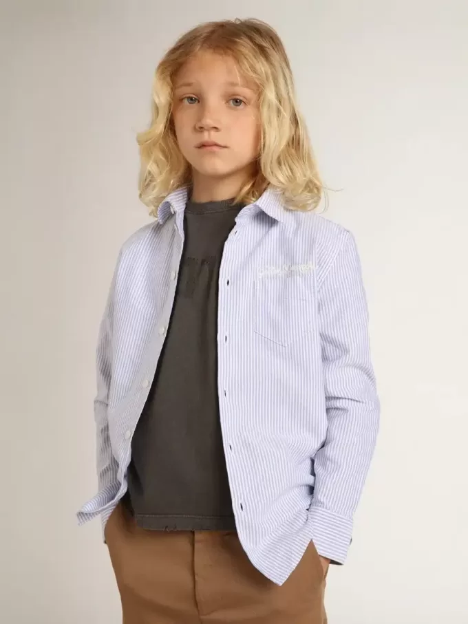 Camisa de niño con rayas azul claro