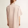 Camisa vaquera oversize para mujer teñida en rosa