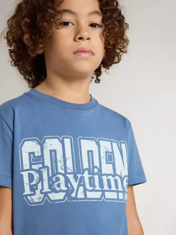 Camiseta azul para niño con estampado blanco Camiseta azul para niño con estampado blanco