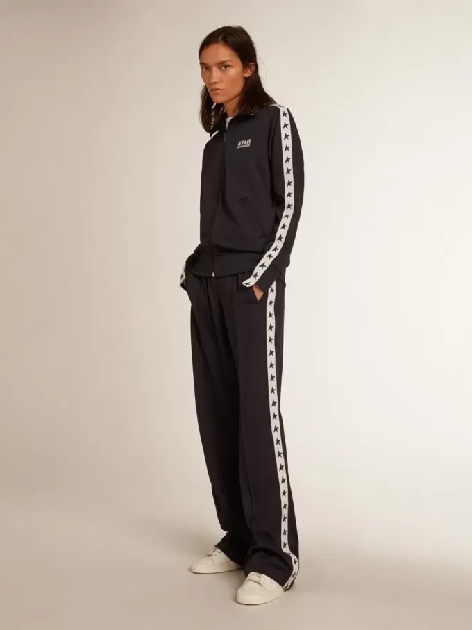 Camiseta blanca de mujer con estrella azul oscuro en la parte delantera Camiseta blanca de mujer con estrella azul oscuro en la parte delantera