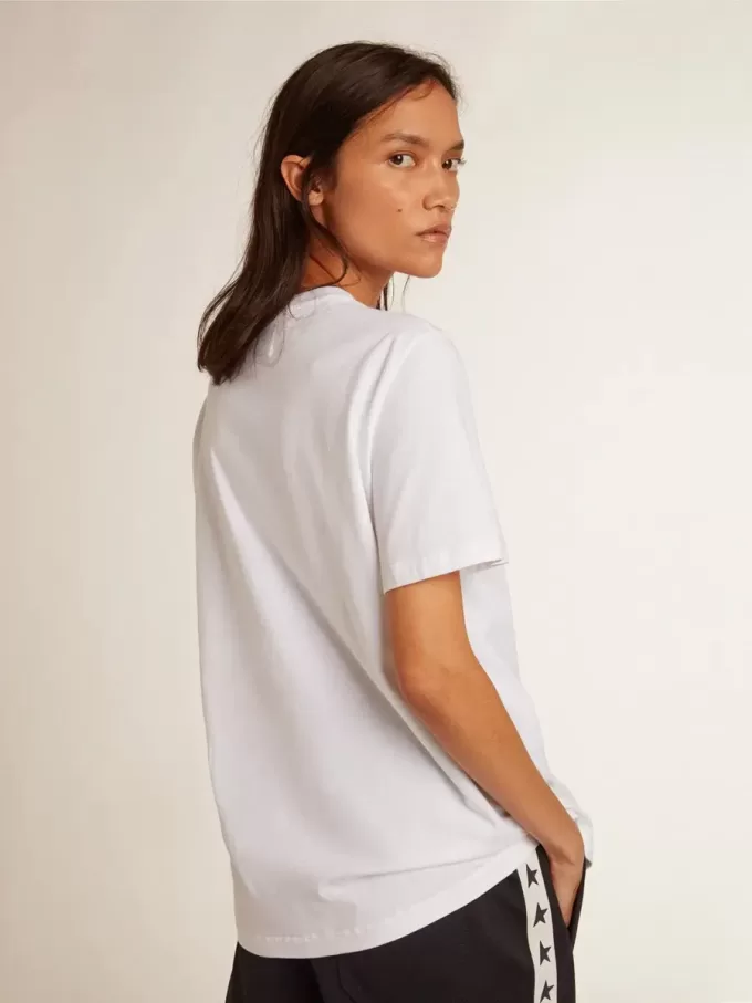 Camiseta blanca de mujer con estrella azul oscuro en la parte delantera Camiseta blanca de mujer con estrella azul oscuro en la parte delantera