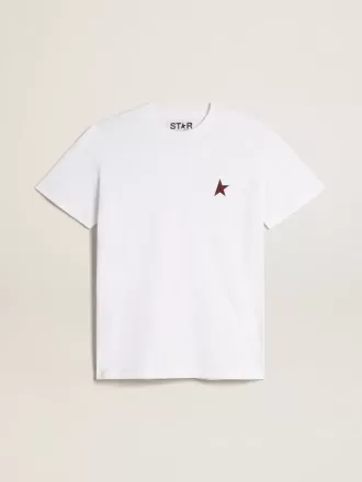 Camiseta blanca de mujer con estrella burdeos en la parte delantera