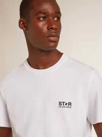 Camiseta blanca para hombre con estrella azul oscuro en la espalda