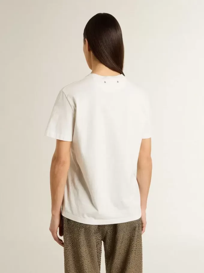 Camiseta blanca para mujer con estampado negro en el pecho Camiseta blanca para mujer con estampado negro en el pecho