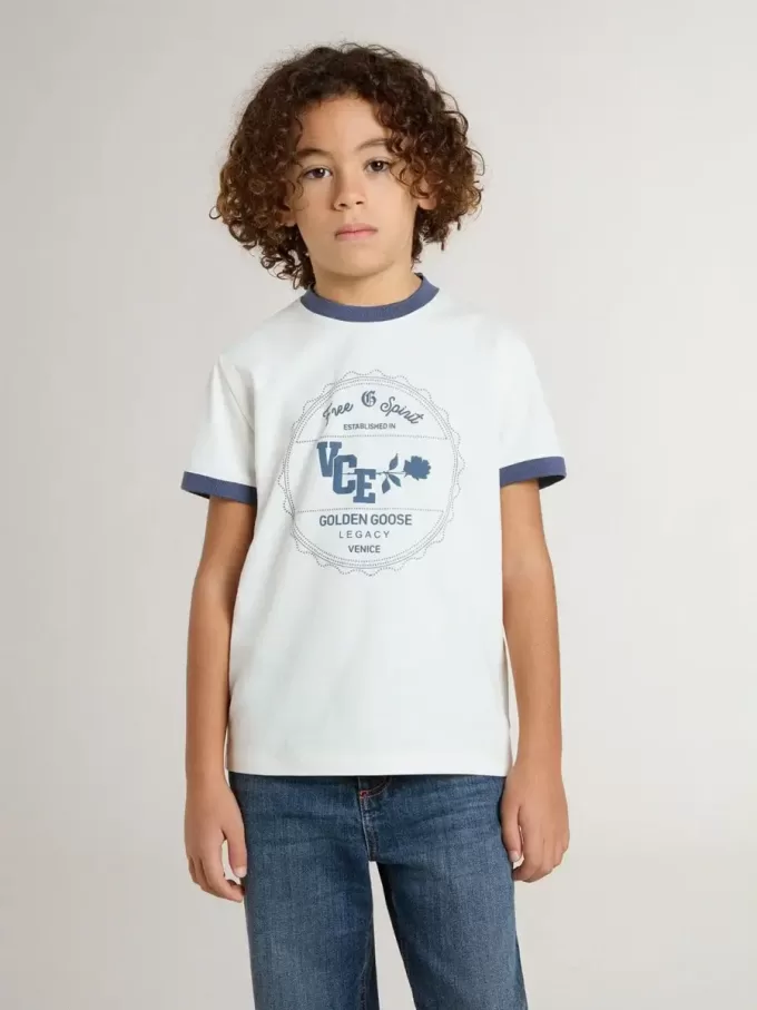 Camiseta blanca para niño con estampado azul