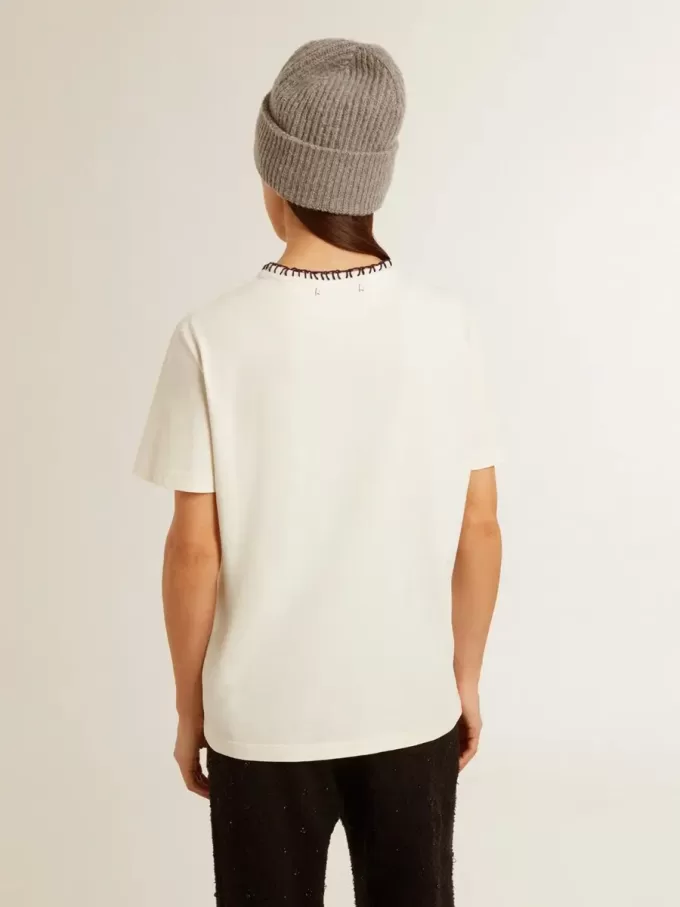 Camiseta de algodón blanco envejecido para mujer con bordado a mano