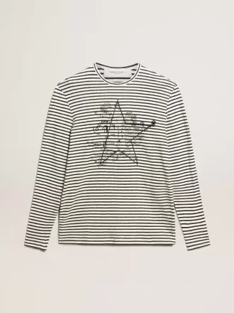 Camiseta de hombre con rayas blancas y azules y bordado en la parte delantera