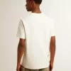 Camiseta de hombre en algodón blanco envejecido con estampado y bordado