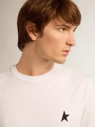 Camiseta de la colección White Star con estrella negra en la parte delantera