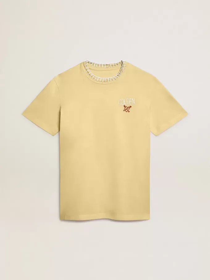 Camiseta de mujer en jersey de algodón con bordado en el cuello y el corazón