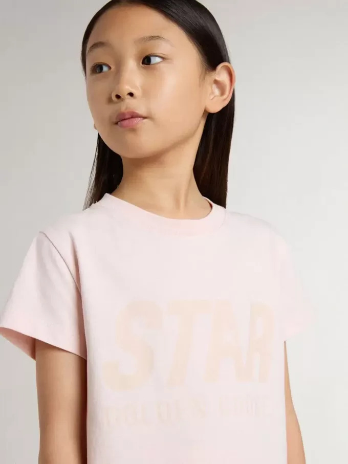 Camiseta rosa para niña con estampado rosa en la parte delantera