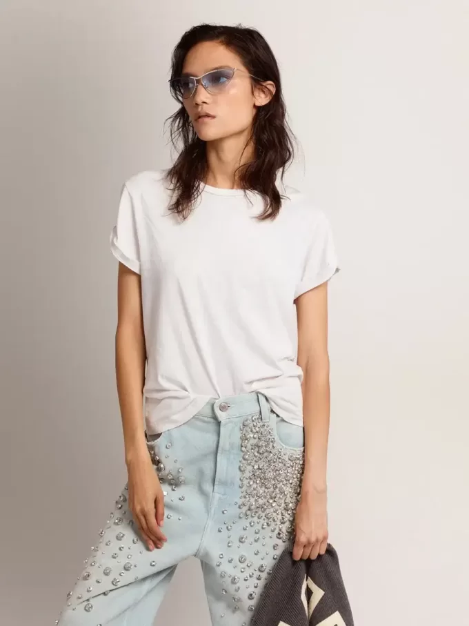 Camiseta slim fit para mujer en blanco con efecto desgastado