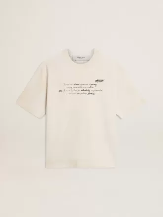 Camiseta unisex desgastada en color blanco con letras estampadas