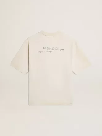 Camiseta unisex desgastada en color blanco con letras estampadas