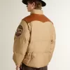 Cazadora bomber beige con detalles de cuero y parches
