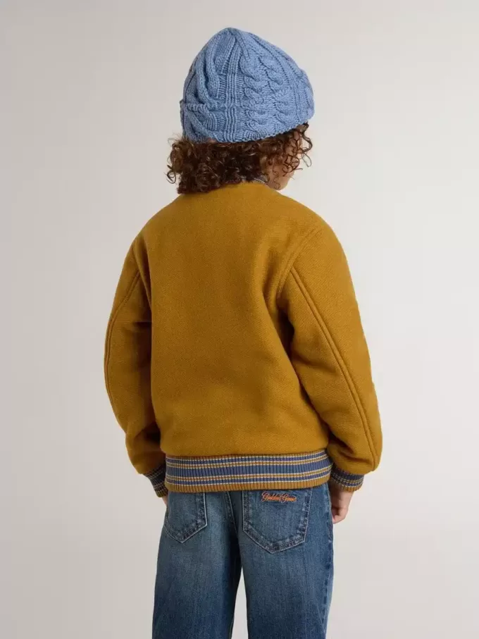Cazadora bomber infantil de lana en color amarillo ocre con parche
