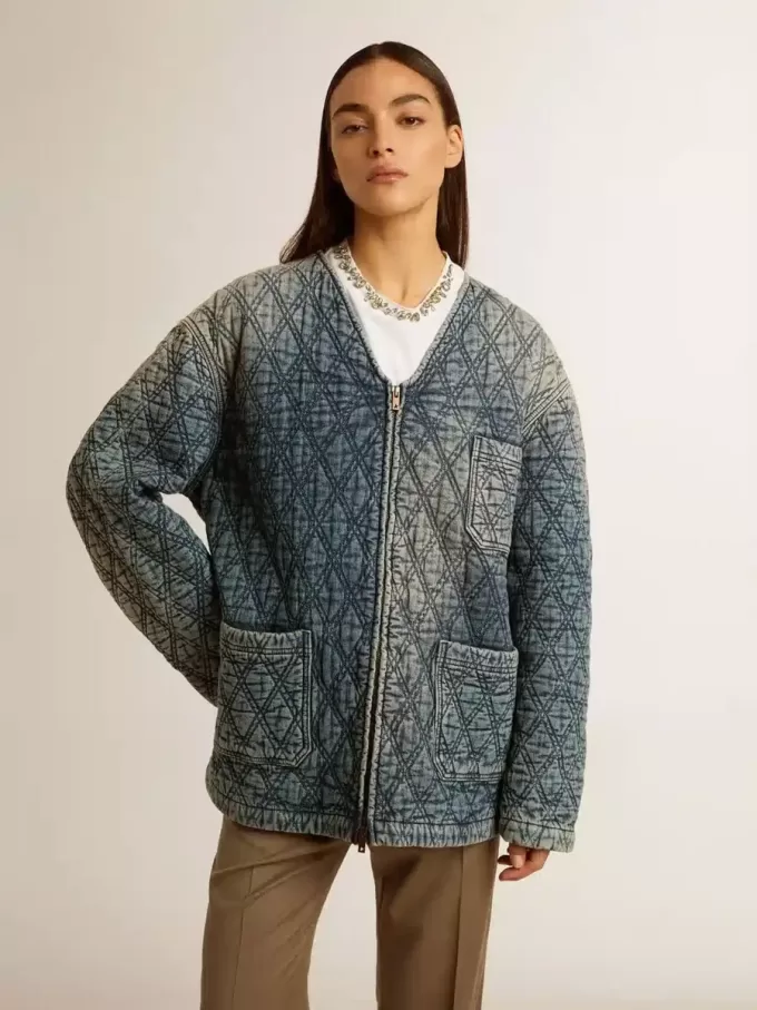Chaqueta acolchada azul para mujer en denim de algodón con acabado desgastado