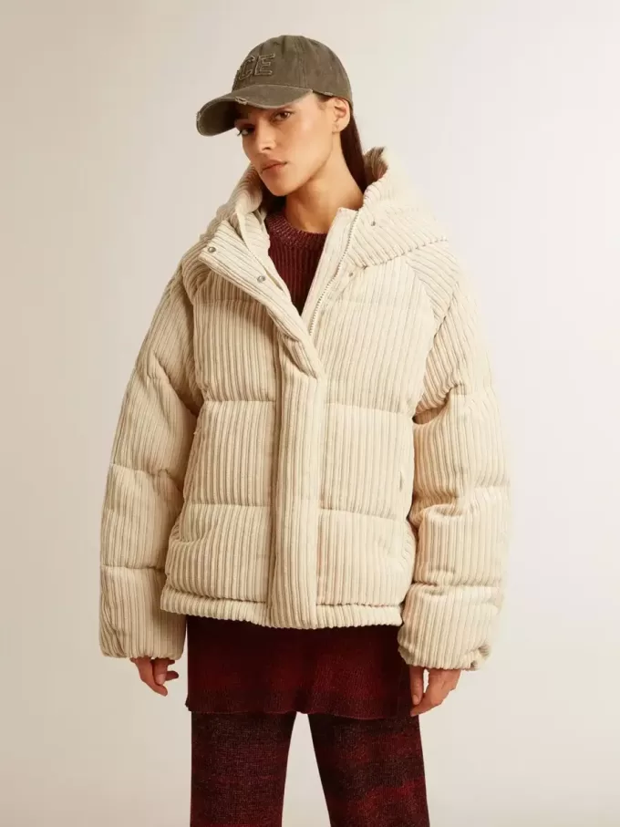 Chaqueta acolchada ecológica con cremallera y capucha Chaqueta acolchada ecológica con cremallera y capucha